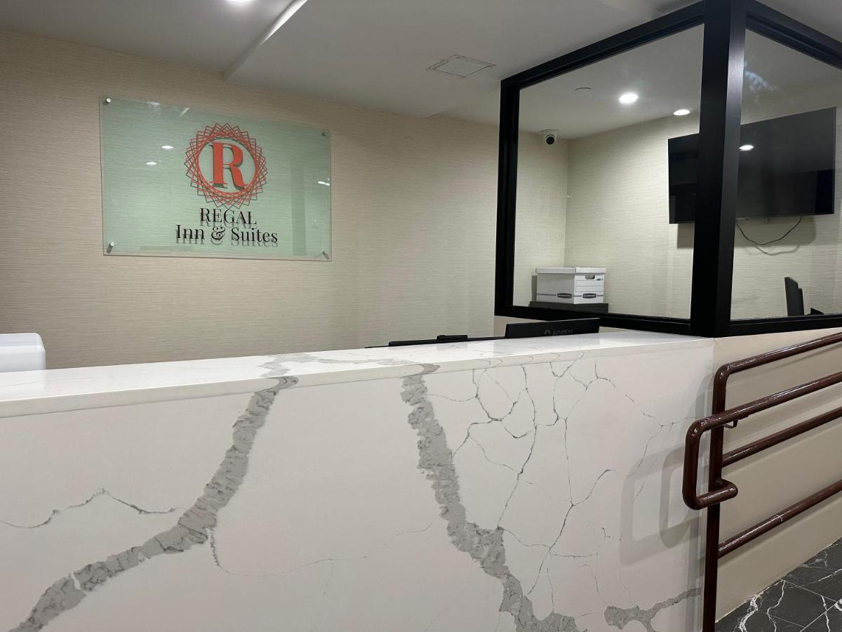 Regal Inn & Suites New York Laguardia Hotel Exterior foto